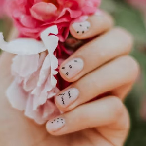 Q Nails & Spa gallery